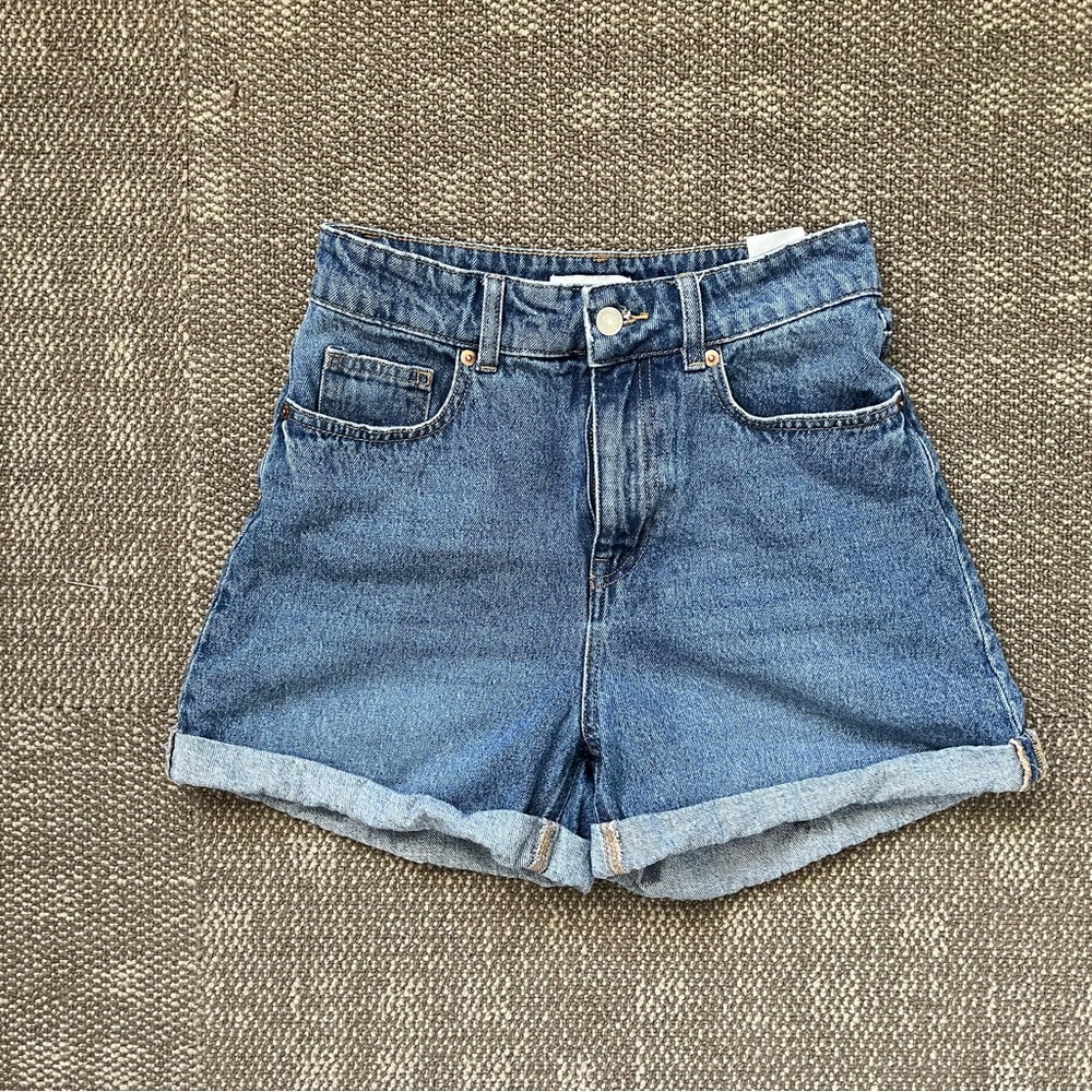 High Wasited Cuffed Jean Shorts